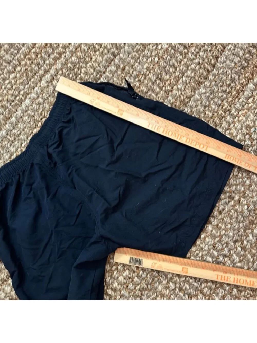 Nike NGR Solo Swoosh Black Athletic Shorts Mens Medium Drawstring Elastic Waist